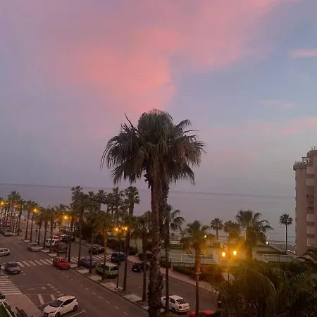 Beach El Faro Apartment *